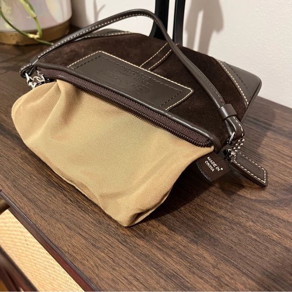 Vintage Coach Y2K suede wristlet - Picture 3 of 7